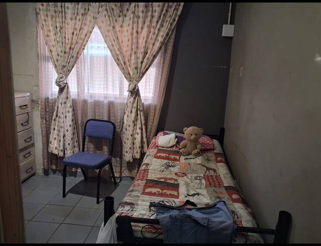 3 BEDROOM HOUSE FOR SALE IN AUSTERVILLE